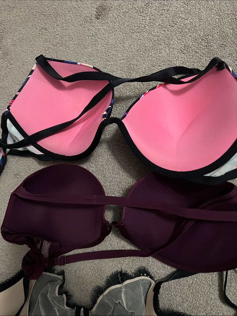 34ddd Victoria’s Secret bra’s lot/bundle - Picture 4 of 4